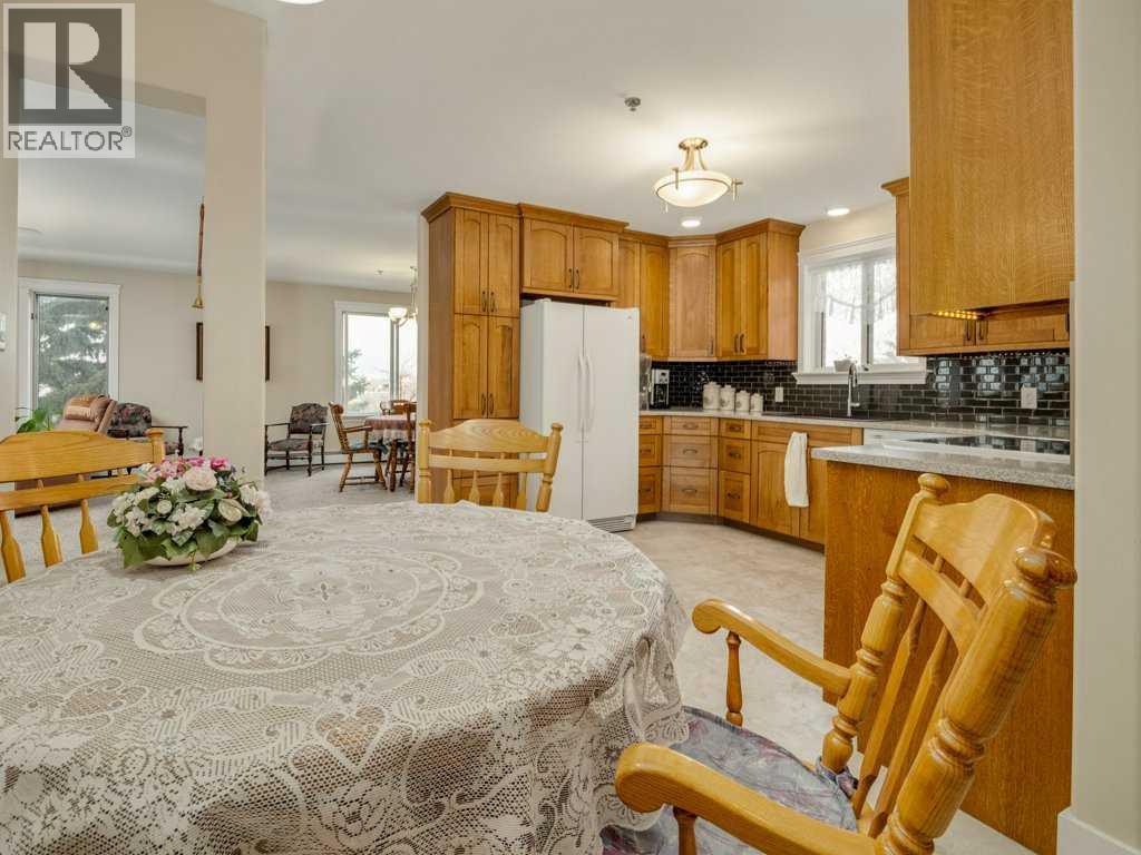 227, 20 3 Street S, Lethbridge, Alberta  T1J 4P1 - Photo 6 - A2303219