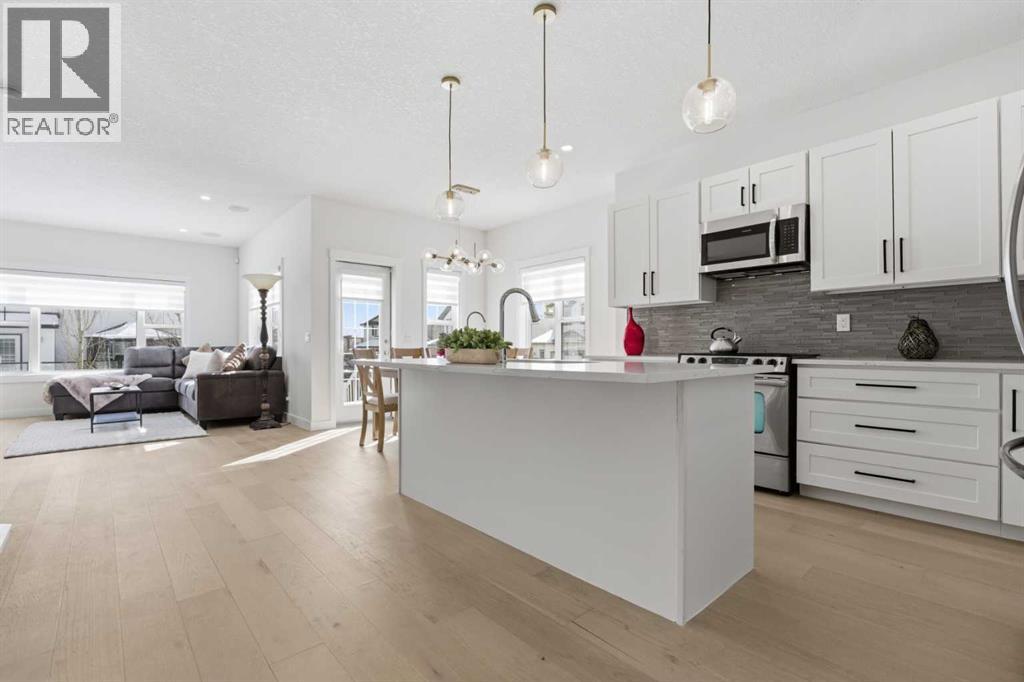 103 Oakmere Green, Chestermere, Alberta  T1X 1N4 - Photo 8 - A2297985