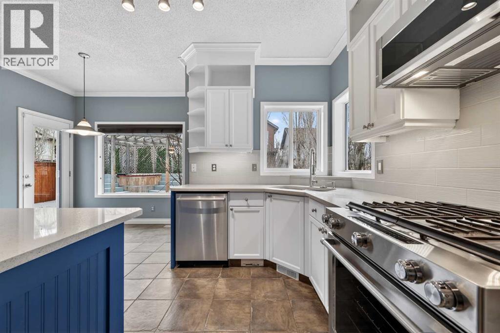 99 Evansbrooke Manor Nw, Calgary, Alberta  T2P 1C9 - Photo 8 - A2301438