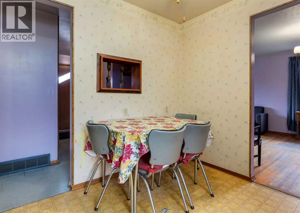 3007 Beil Avenue Nw, Calgary, Alberta  T2L 1K6 - Photo 8 - A2302252