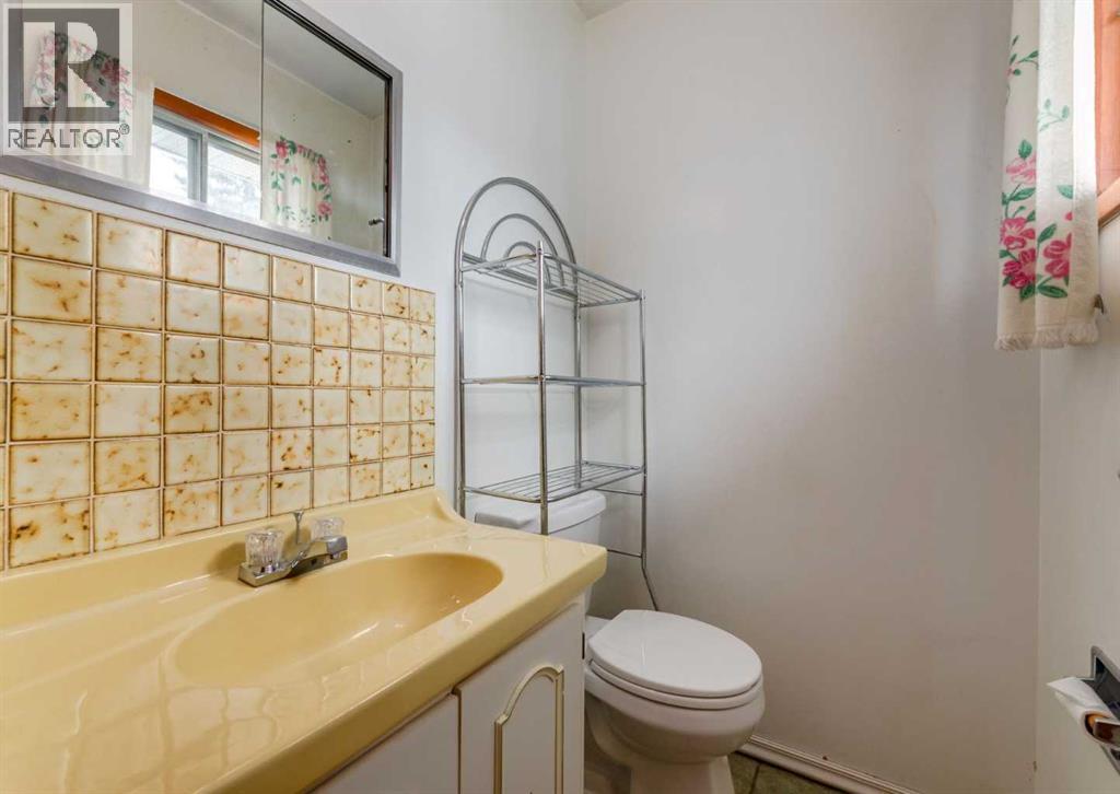 3007 Beil Avenue Nw, Calgary, Alberta  T2L 1K6 - Photo 17 - A2302252