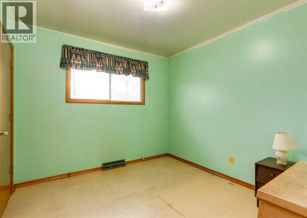 3007 Beil Avenue Nw, Calgary, Alberta  T2L 1K6 - Photo 11 - A2302252