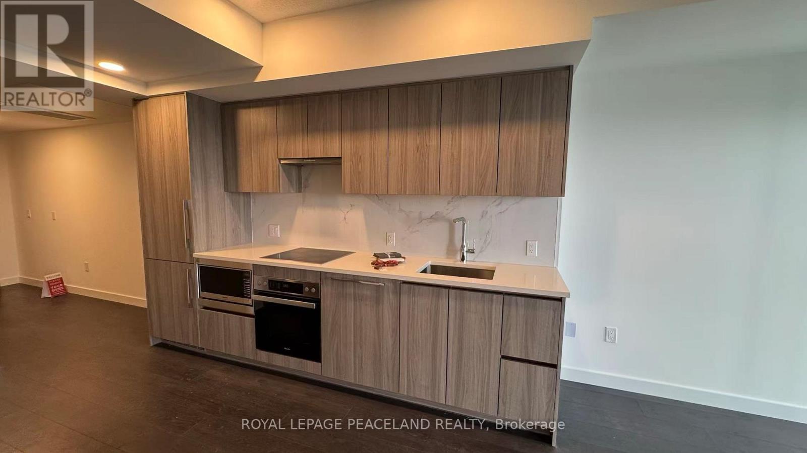 5607 - 3 Concord Cityplace Way, Toronto, Ontario  M5V 0X4 - Photo 4 - C13016900