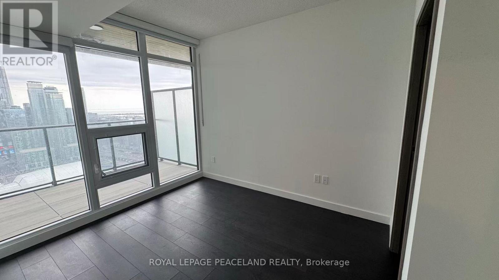 5607 - 3 Concord Cityplace Way, Toronto, Ontario  M5V 0X4 - Photo 7 - C13016900