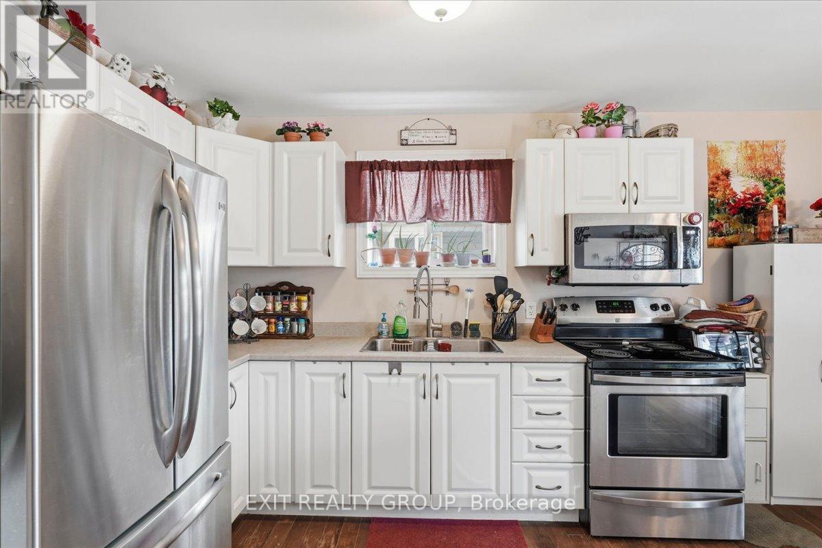 218 Brant Street, Deseronto, Ontario  K0K 1X0 - Photo 9 - X12855418