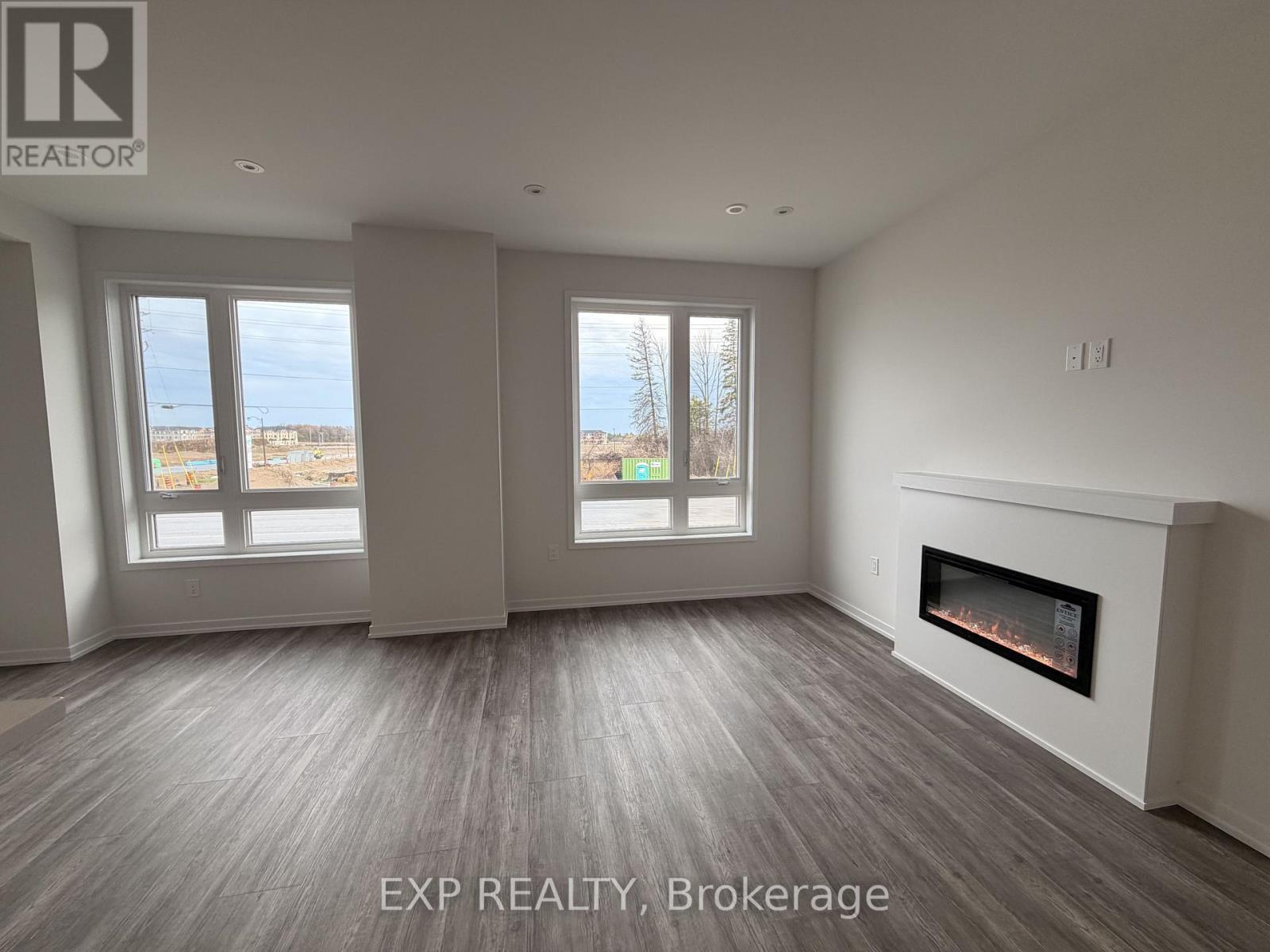 1424 19th Avenue, Richmond Hill, Ontario  L4E 1P3 - Photo 2 - N13016894