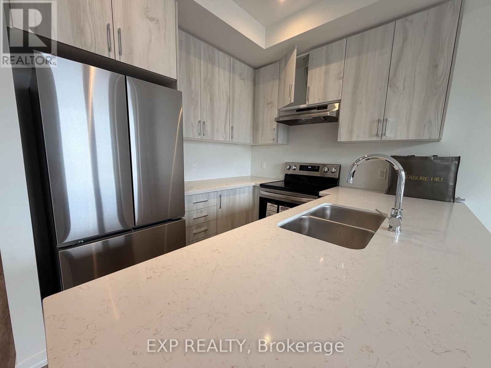 1424 19th Avenue, Richmond Hill, Ontario  L4E 1P3 - Photo 5 - N13016894