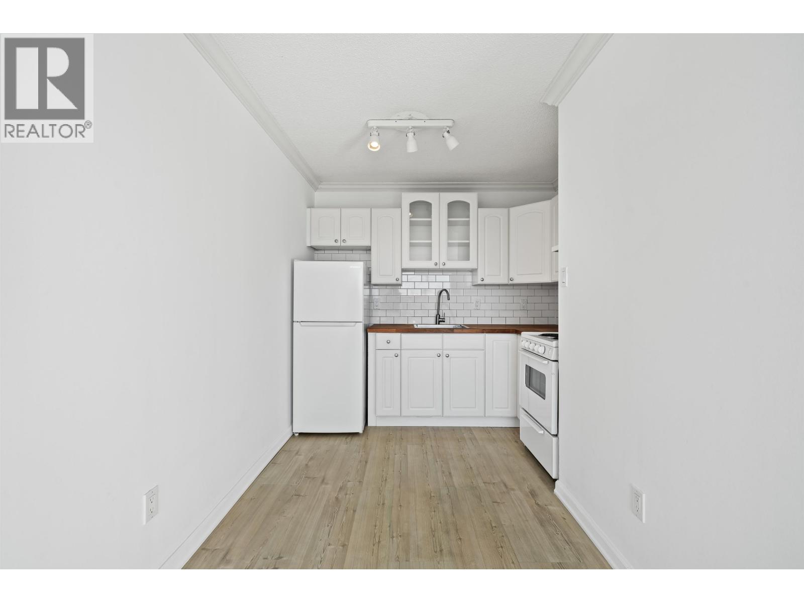 301 320 Royal Avenue, New Westminster, British Columbia  V3L 5C6 - Photo 4 - R3080579