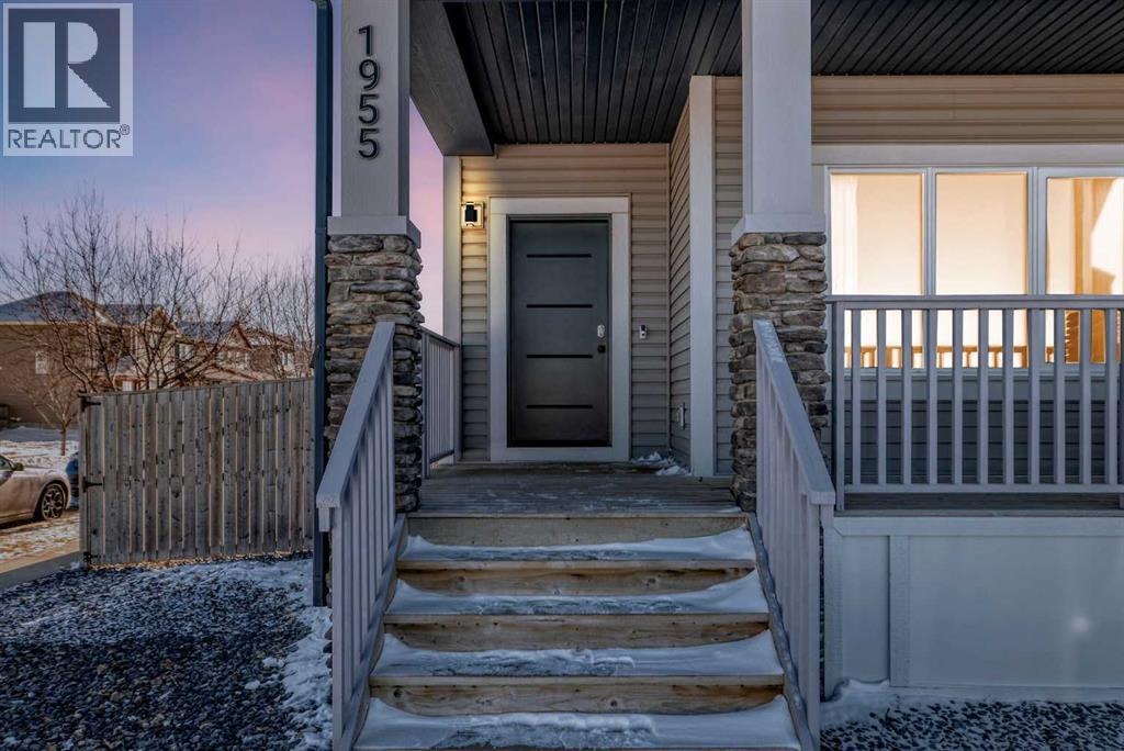 1955 Reunion Boulevard NW, Airdrie, Alberta  T4b 0J5 - Photo 3 - A2287672