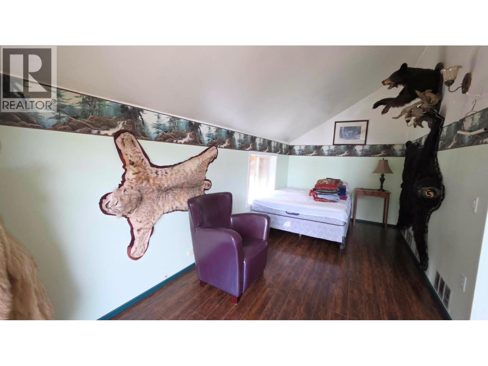 829 Bobbie Burns Road, Lumby, British Columbia  V0E 2G4 - Photo 13 - 10383919