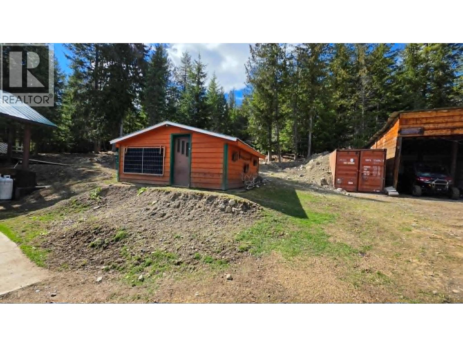 829 Bobbie Burns Road, Lumby, British Columbia  V0E 2G4 - Photo 25 - 10383919