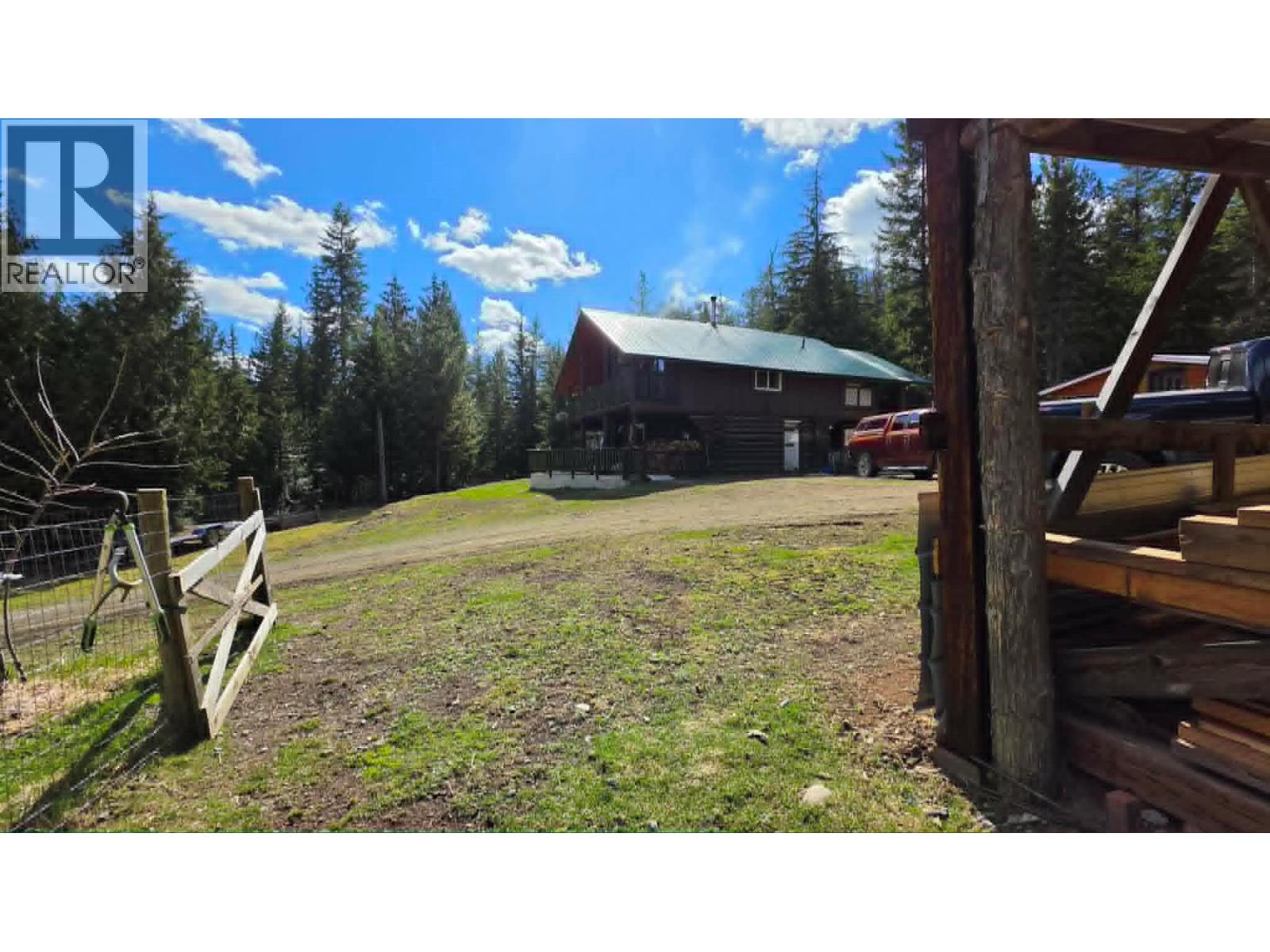 829 Bobbie Burns Road, Lumby, British Columbia  V0E 2G4 - Photo 29 - 10383919