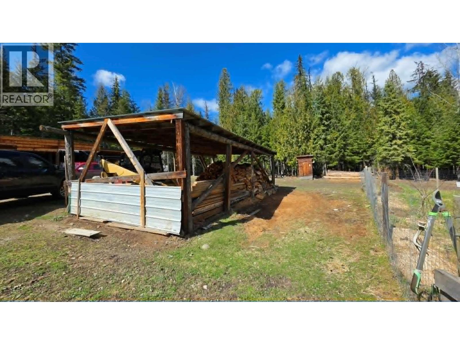 829 Bobbie Burns Road, Lumby, British Columbia  V0E 2G4 - Photo 31 - 10383919