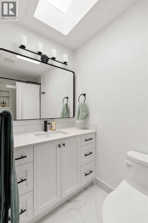 2735 Lionel Crescent Sw, Calgary, Alberta  T3E 6B1 - Photo 28 - A2300312