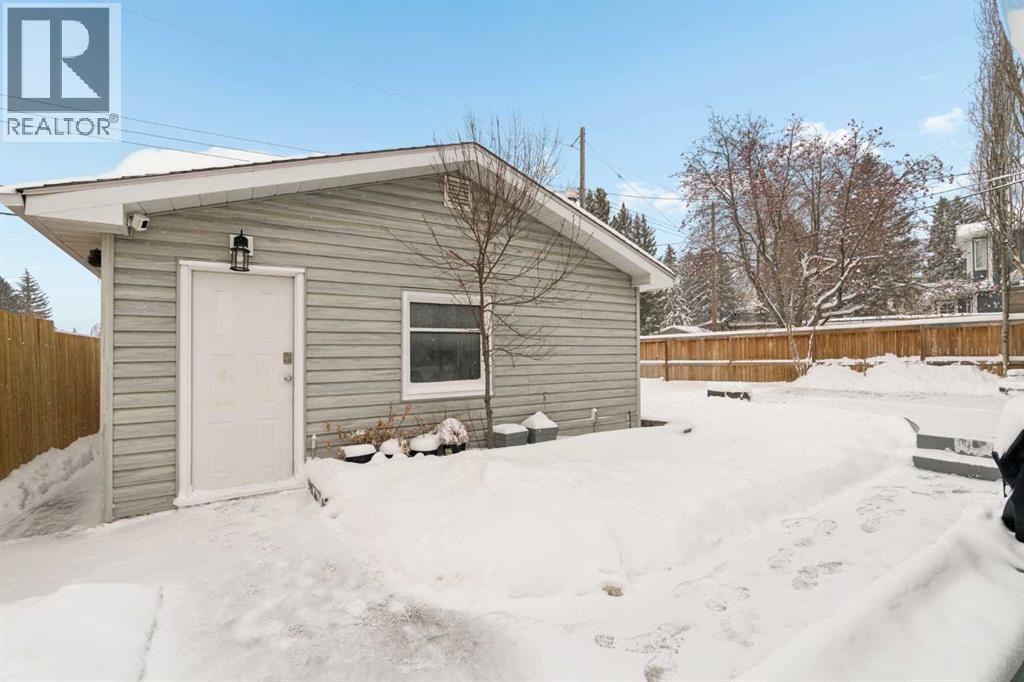 2735 Lionel Crescent Sw, Calgary, Alberta  T3E 6B1 - Photo 42 - A2300312