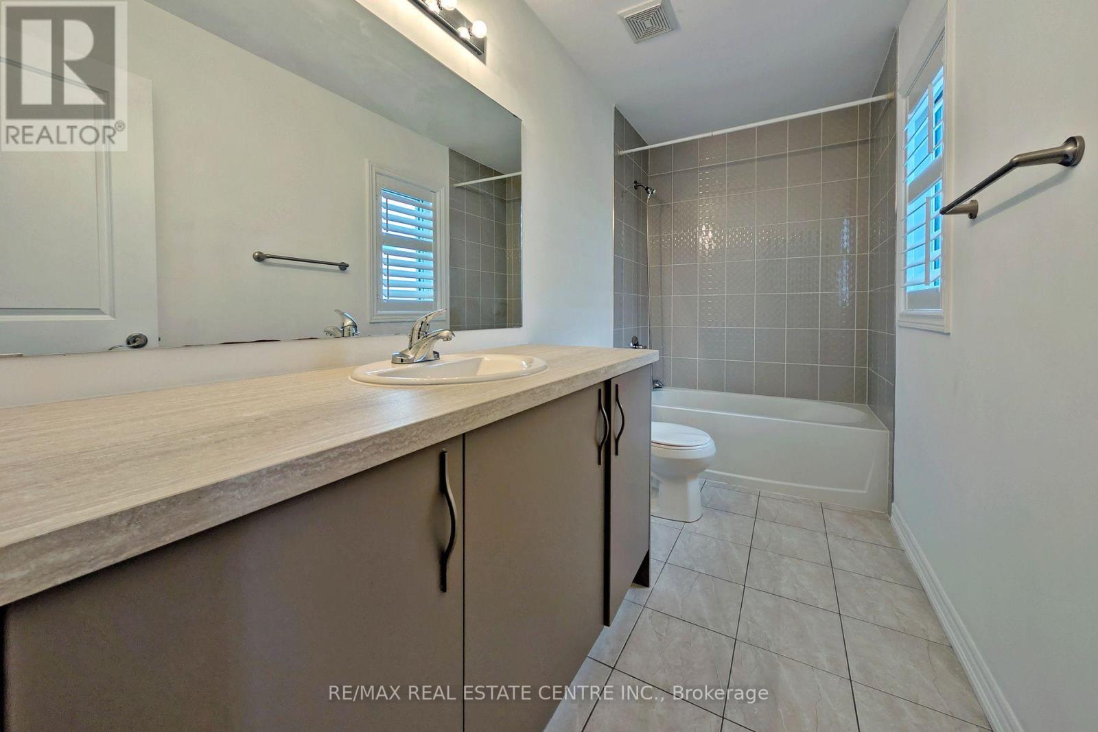 187 Lyle Drive, Clarington, Ontario  L1C 0V6 - Photo 25 - E13015004