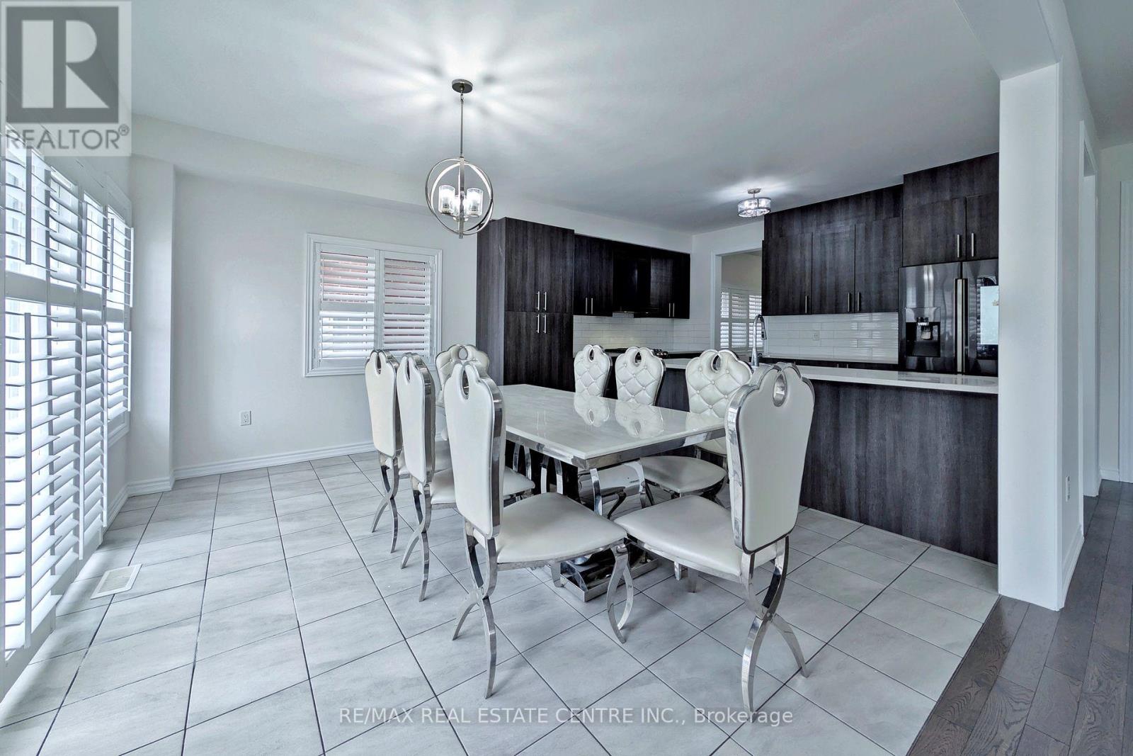 187 Lyle Drive, Clarington, Ontario  L1C 0V6 - Photo 8 - E13015004