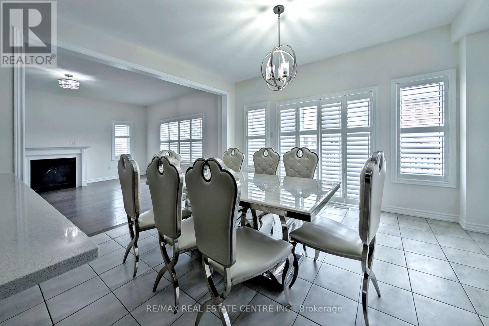 187 Lyle Drive, Clarington, Ontario  L1C 0V6 - Photo 9 - E13015004