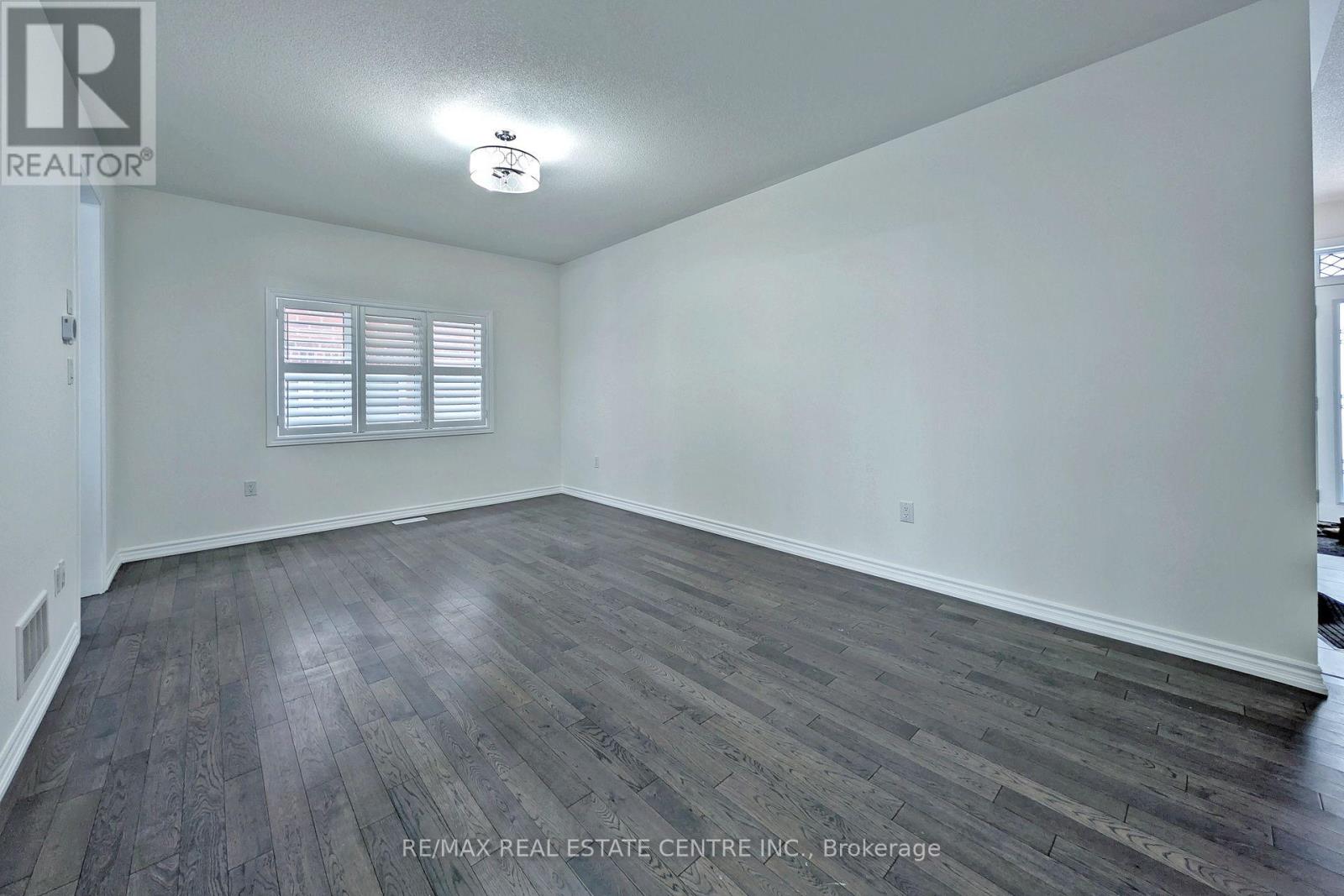 187 Lyle Drive, Clarington, Ontario  L1C 0V6 - Photo 4 - E13015004