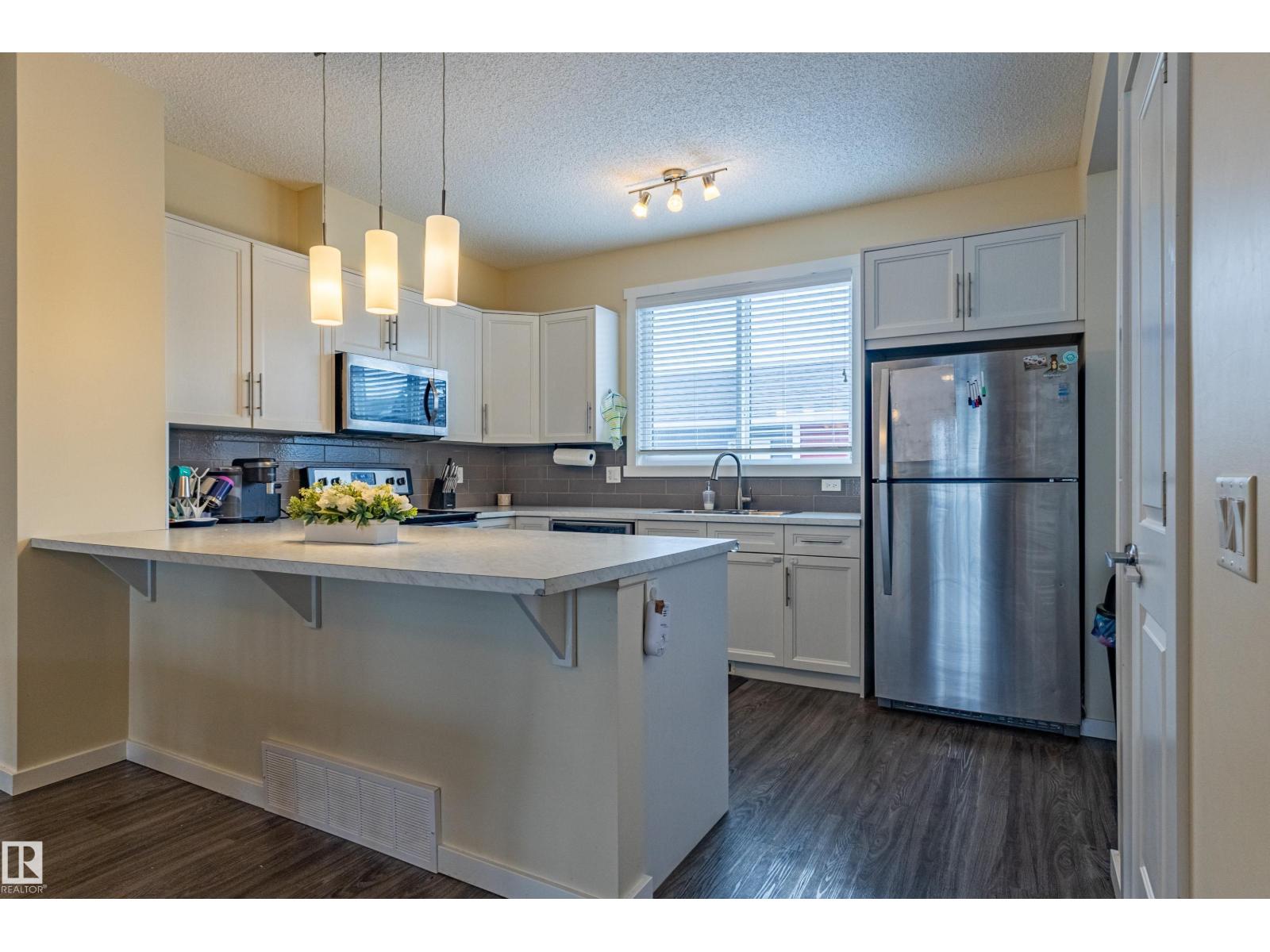 2679 Maple Wy NW, Edmonton, Alberta  T6T 2C8 - Photo 2 - E4483061