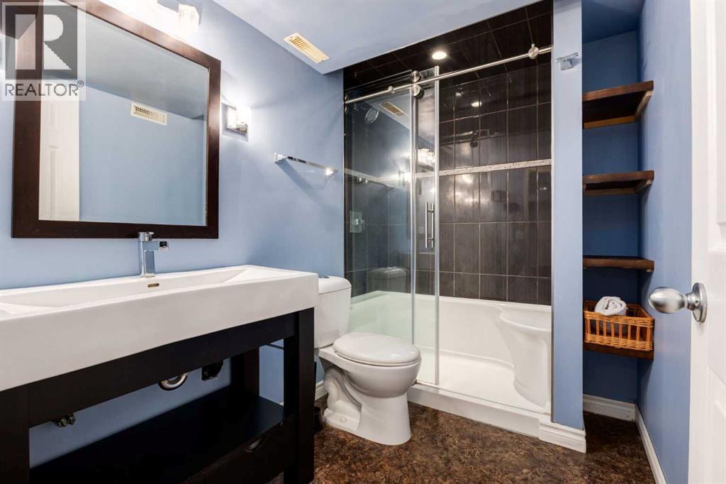 331 Sierra Madre Court Sw, Calgary, Alberta  T3H 3G7 - Photo 36 - A2299948