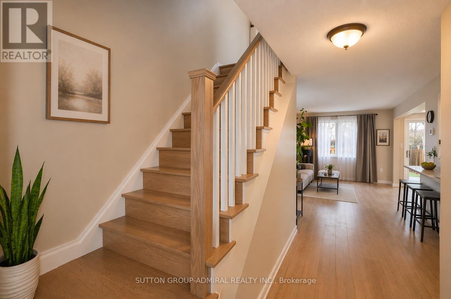 133 Columbia Road, Barrie, Ontario  L4N 8E3 - Photo 3 - S12964166