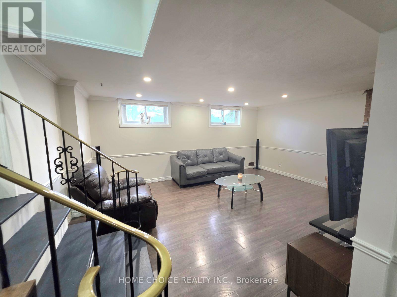 130 Champlain Crescent, Kitchener, Ontario  N2B 2Y6 - Photo 23 - X13005072