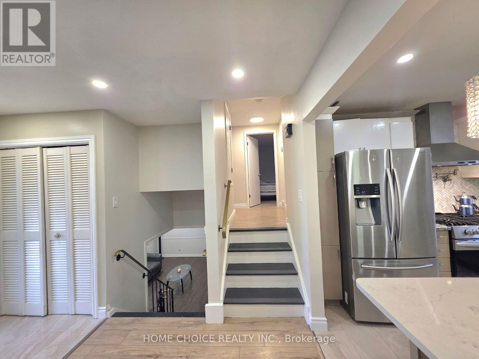 130 Champlain Crescent, Kitchener, Ontario  N2B 2Y6 - Photo 11 - X13005072