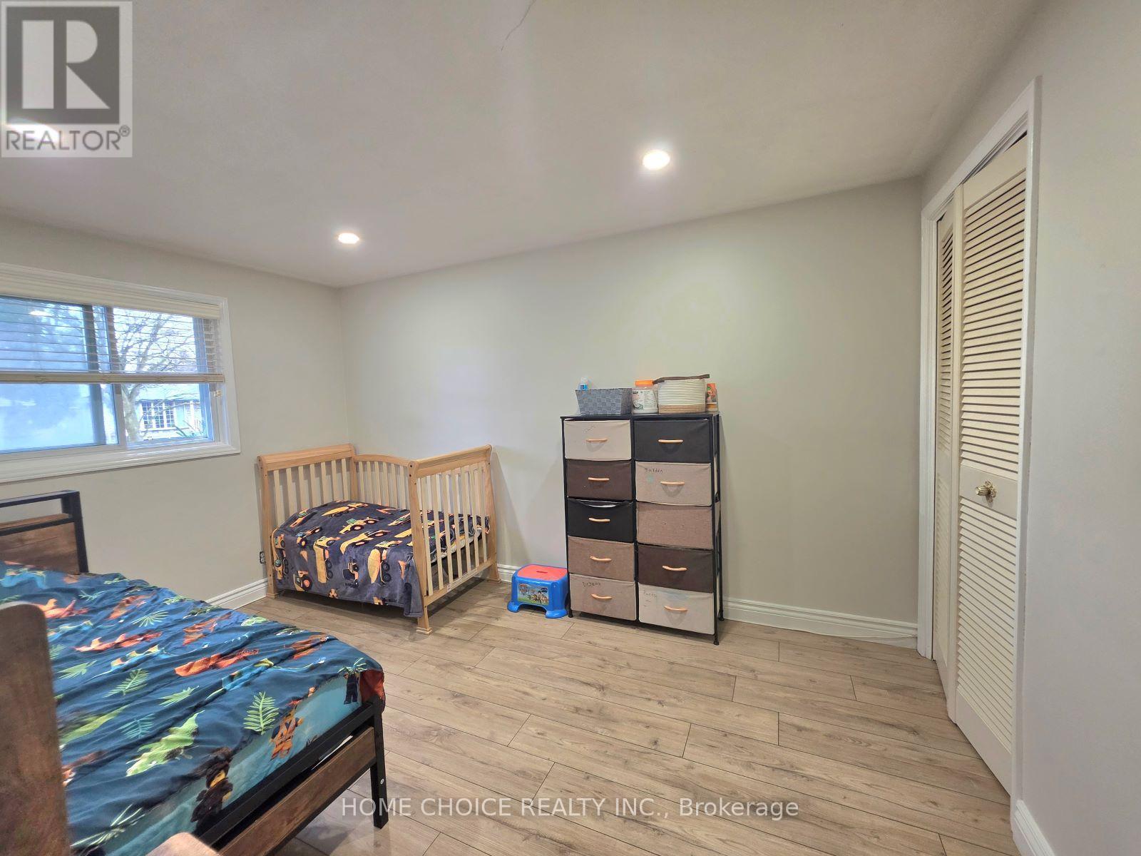 130 Champlain Crescent, Kitchener, Ontario  N2B 2Y6 - Photo 17 - X13005072