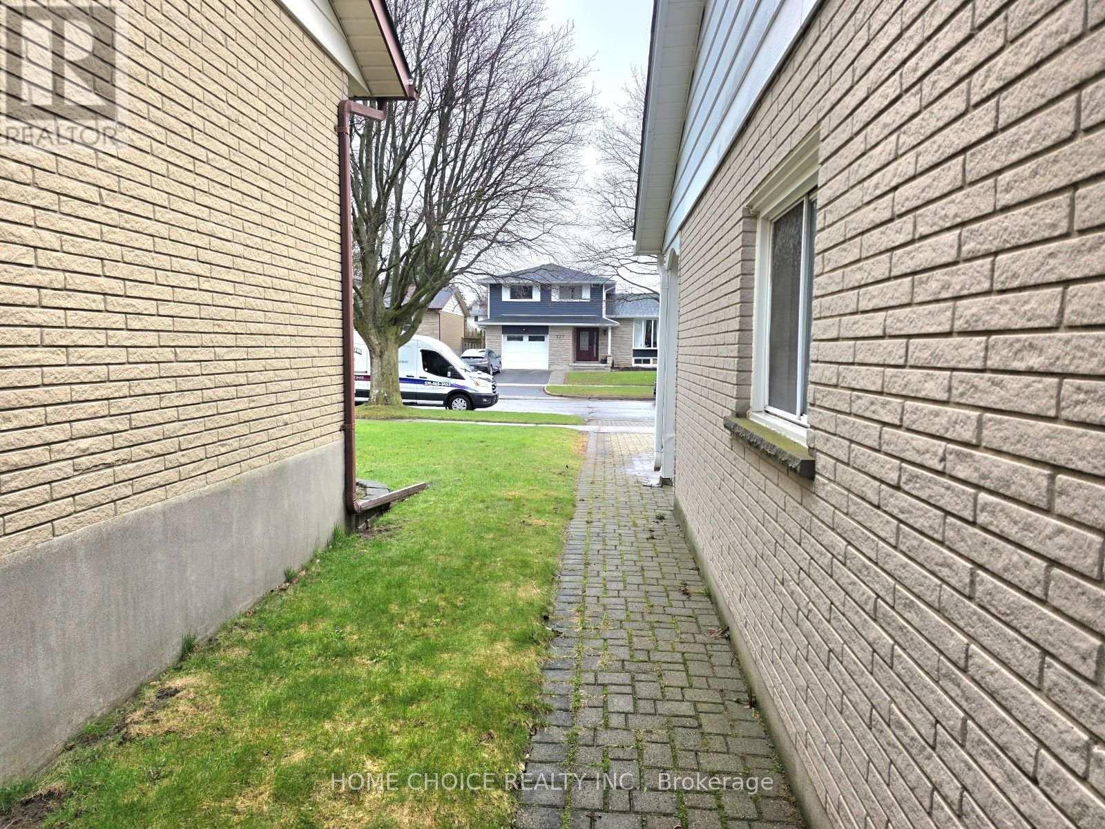 130 Champlain Crescent, Kitchener, Ontario  N2B 2Y6 - Photo 45 - X13005072