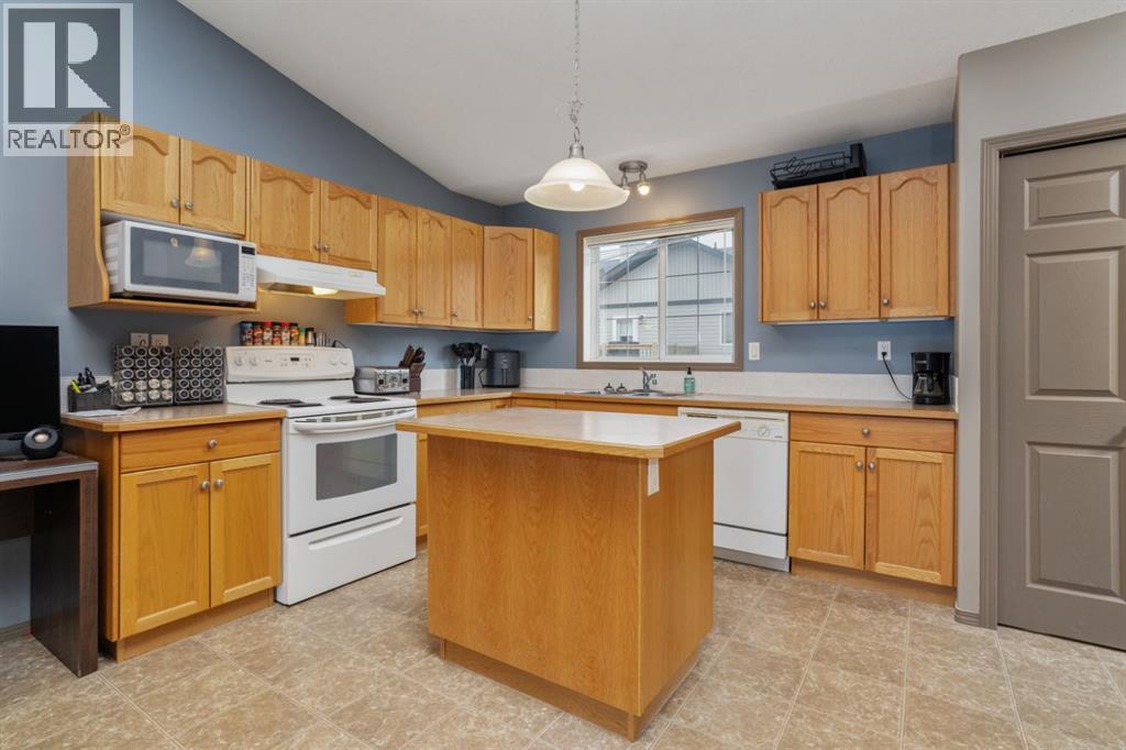 24, 5302 47 Street, Camrose, Alberta  T4V 5J5 - Photo 6 - A2295056