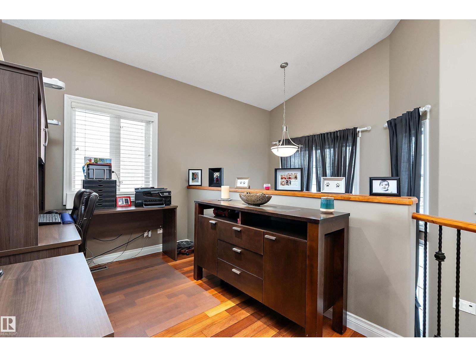 134 Fraser Wy Nw, Edmonton, Alberta  T5Y 3M8 - Photo 6 - E4482554