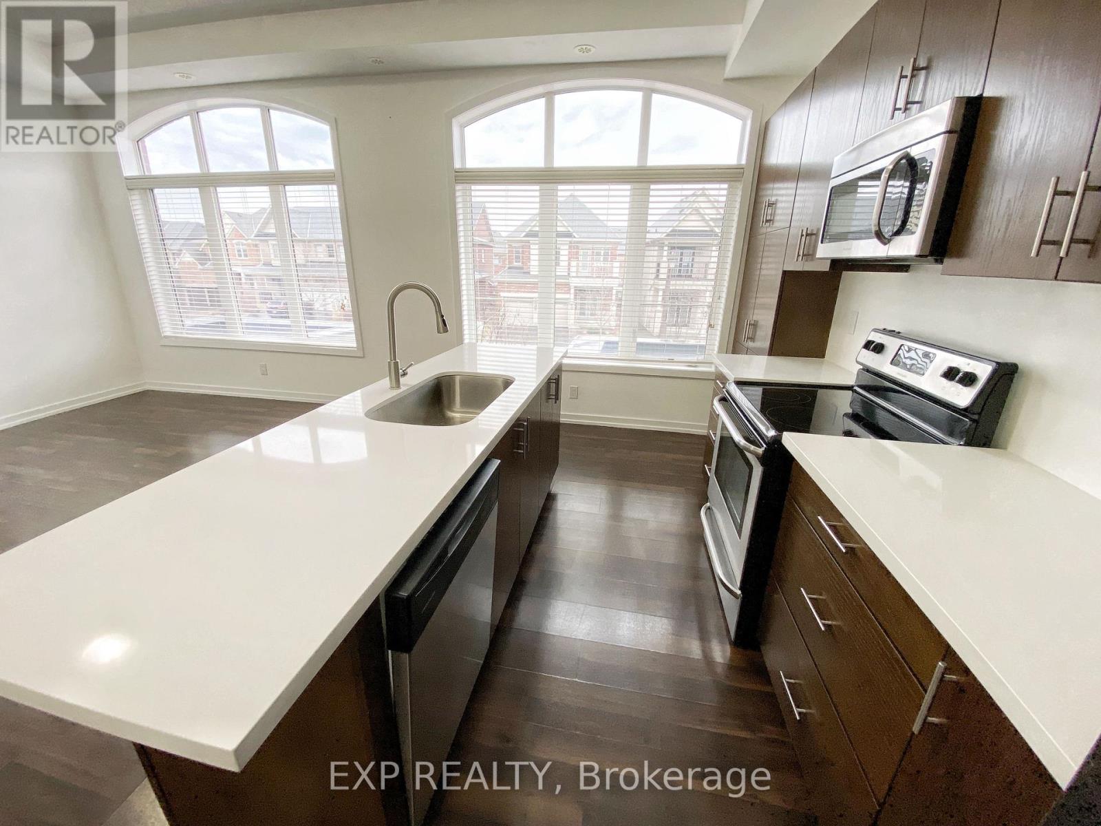 208 Glad Park Avenue, Whitchurch-Stouffville, Ontario  L4A 1X1 - Photo 10 - N13016914