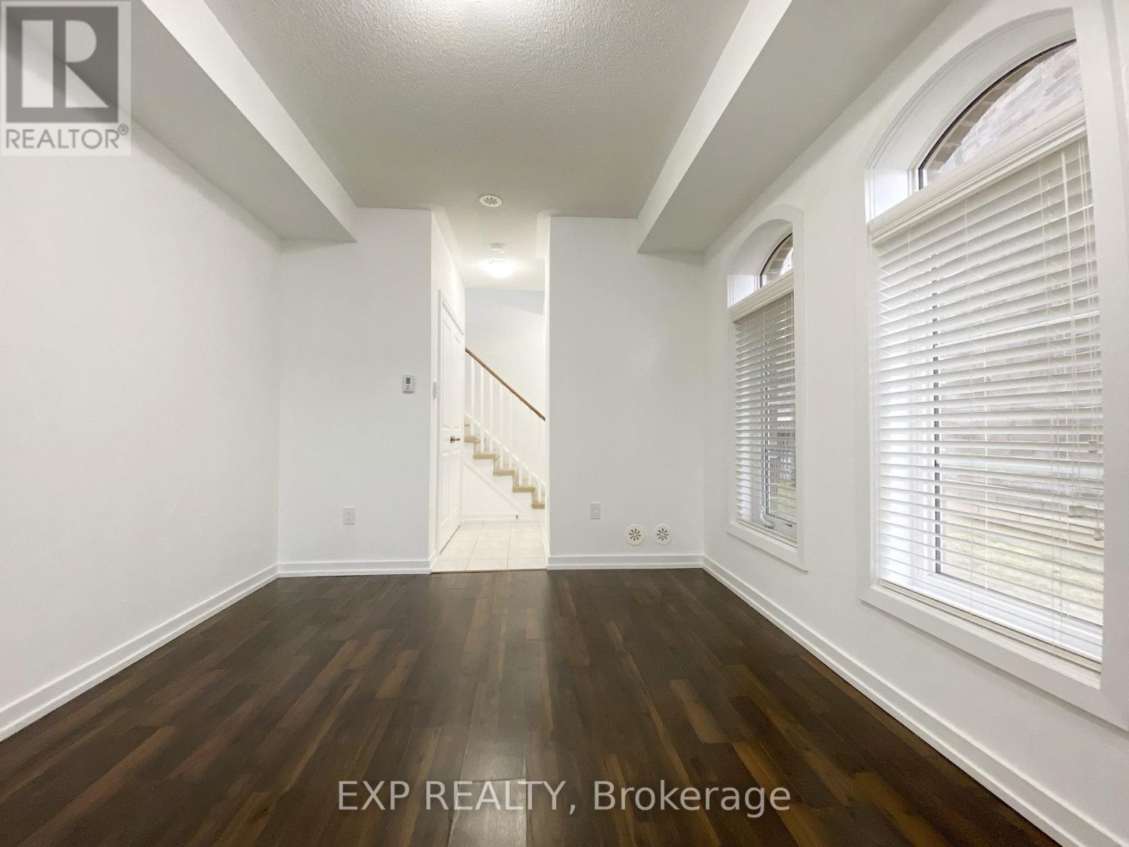 208 Glad Park Avenue, Whitchurch-Stouffville, Ontario  L4A 1X1 - Photo 4 - N13016914