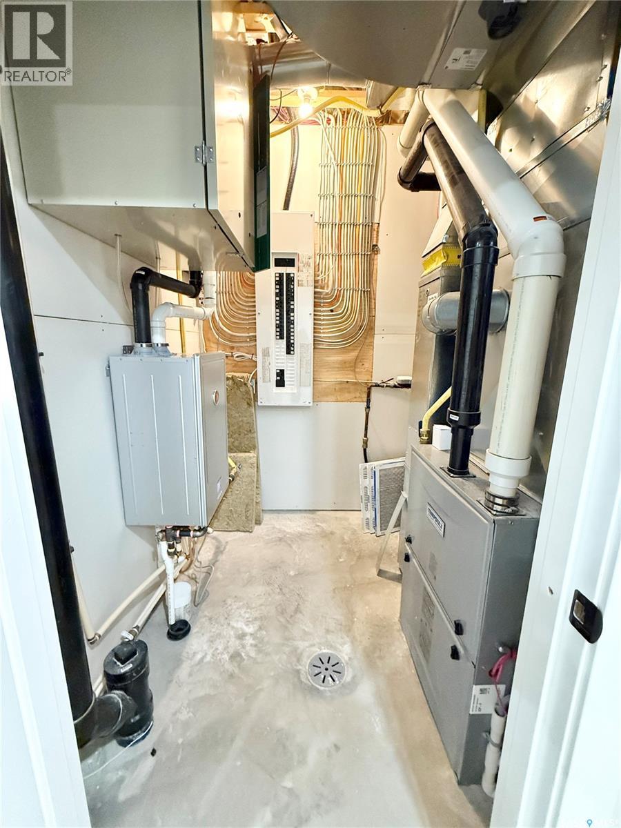 150 Delaet Drive, Weyburn, Saskatchewan  S4H 3B9 - Photo 47 - SK033332