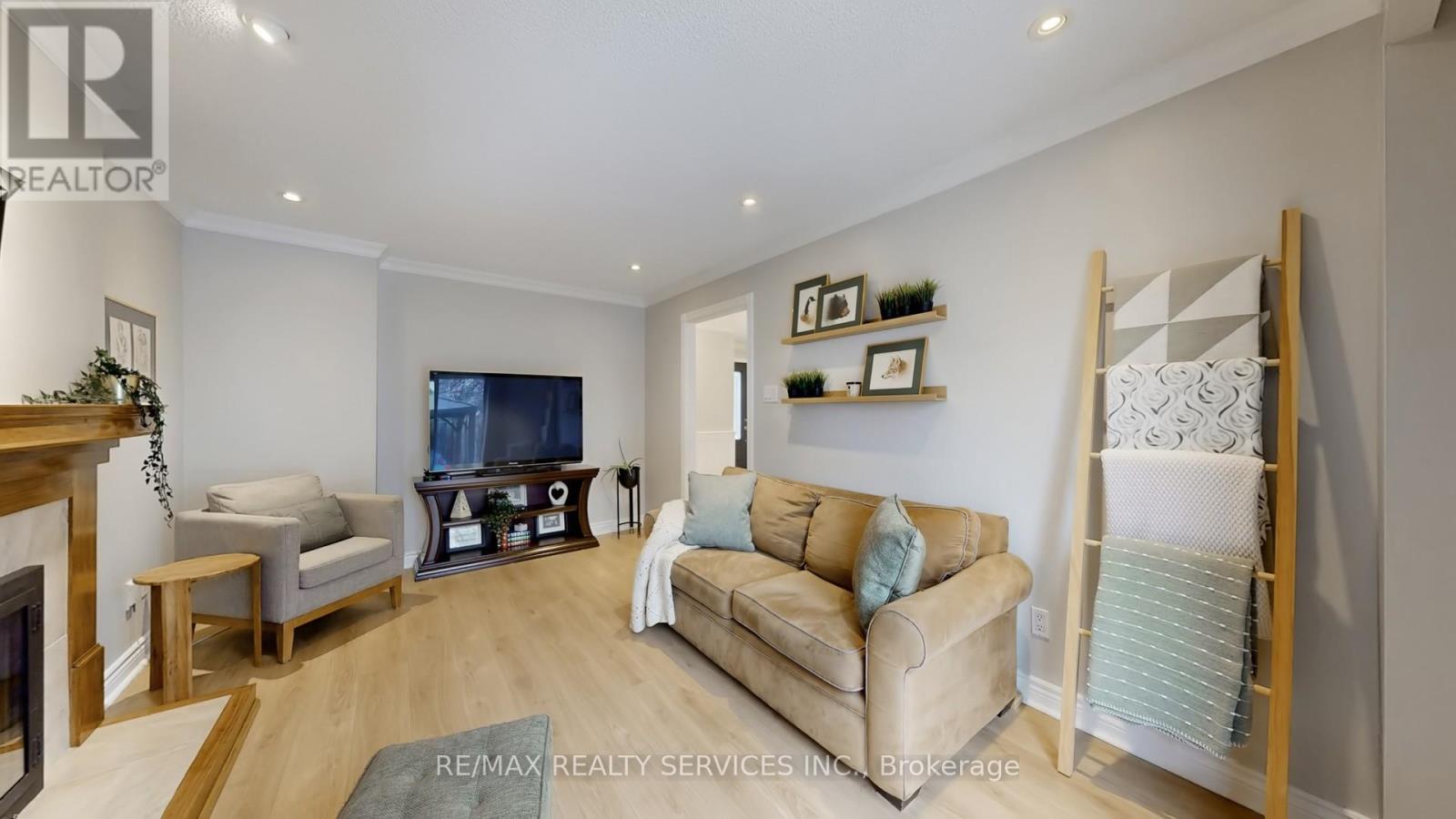 49 Mikado Crescent, Brampton, Ontario  L6S 3R5 - Photo 19 - W12864744