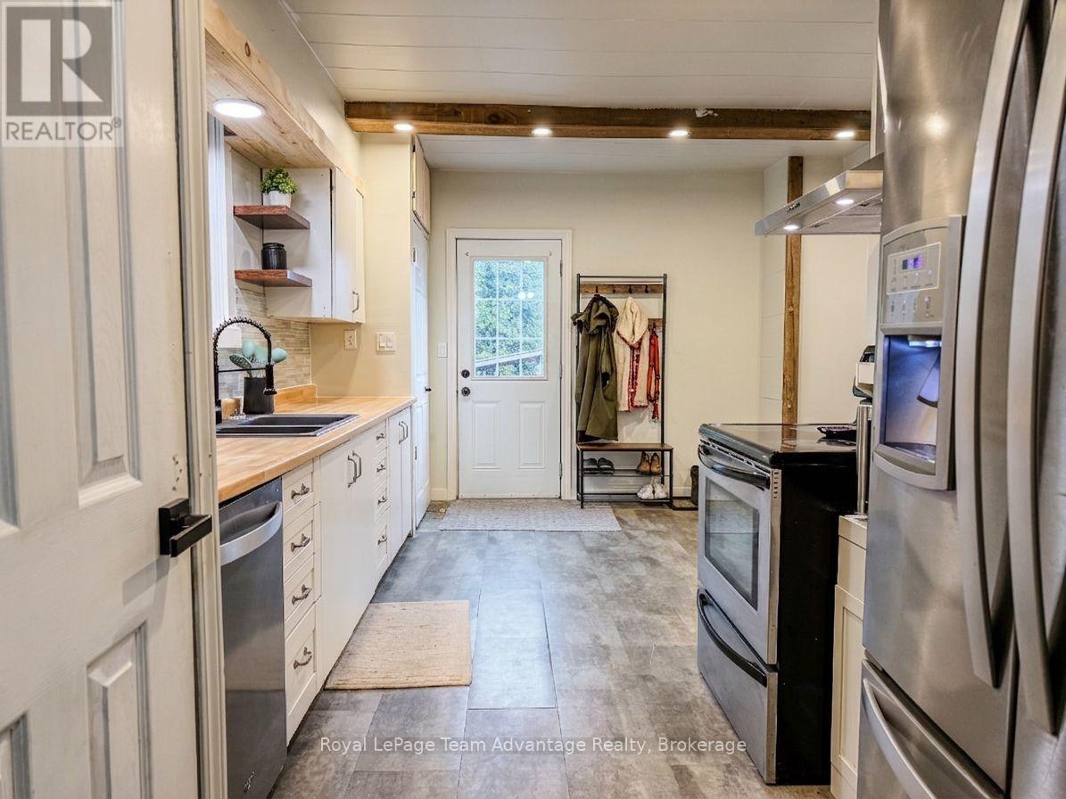 5 Murray Point Road, Mcdougall, Ontario  P2A 2W9 - Photo 4 - X12920278