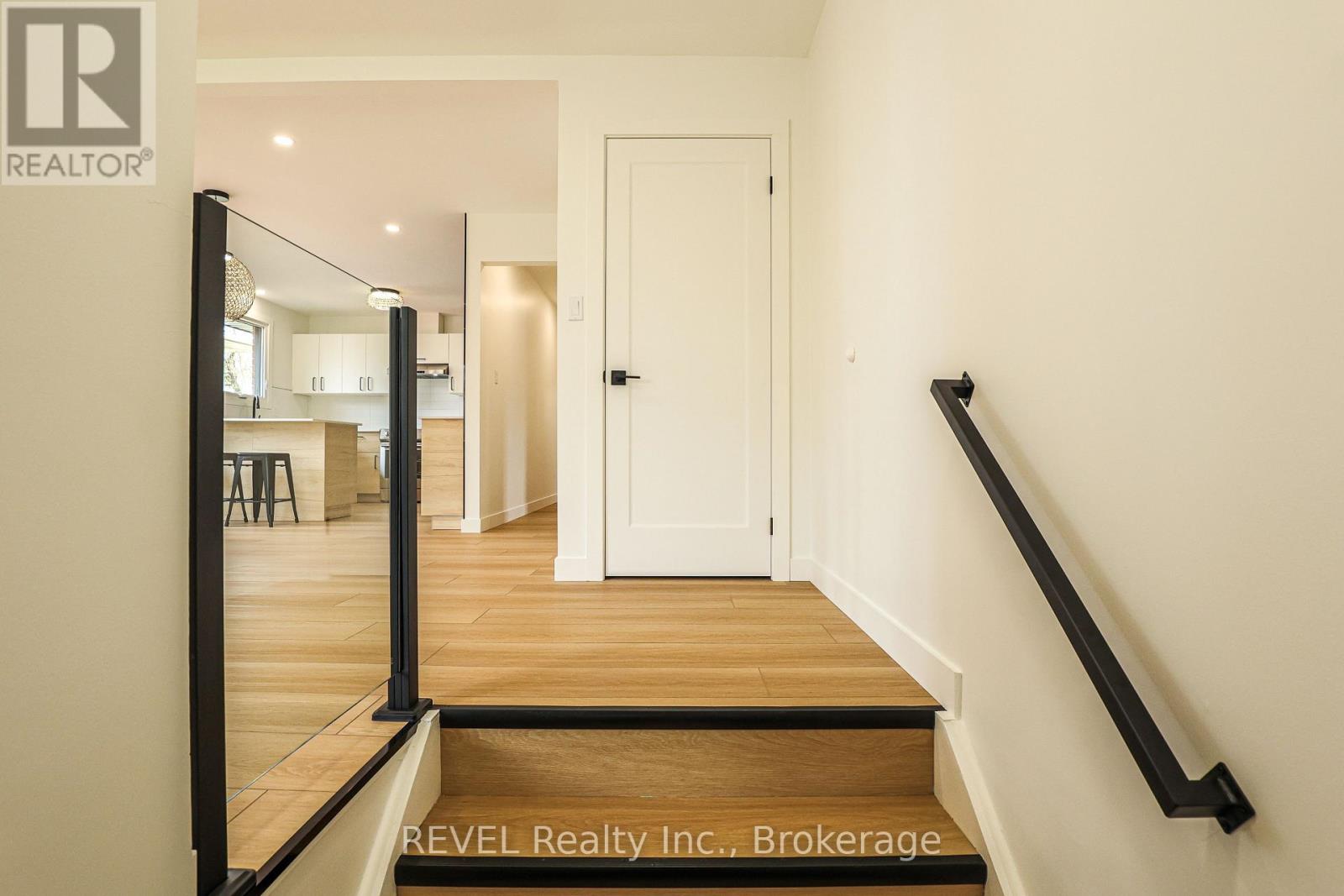 12 Andrea Drive, St. Catharines, Ontario  L2S 3N7 - Photo 6 - X13016928