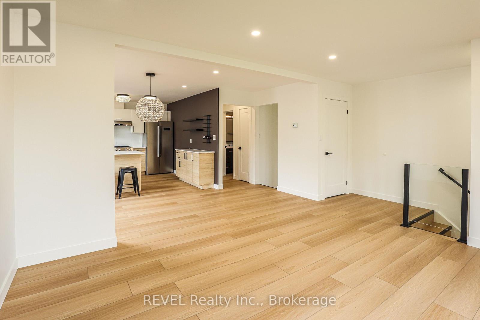 12 Andrea Drive, St. Catharines, Ontario  L2S 3N7 - Photo 8 - X13016928