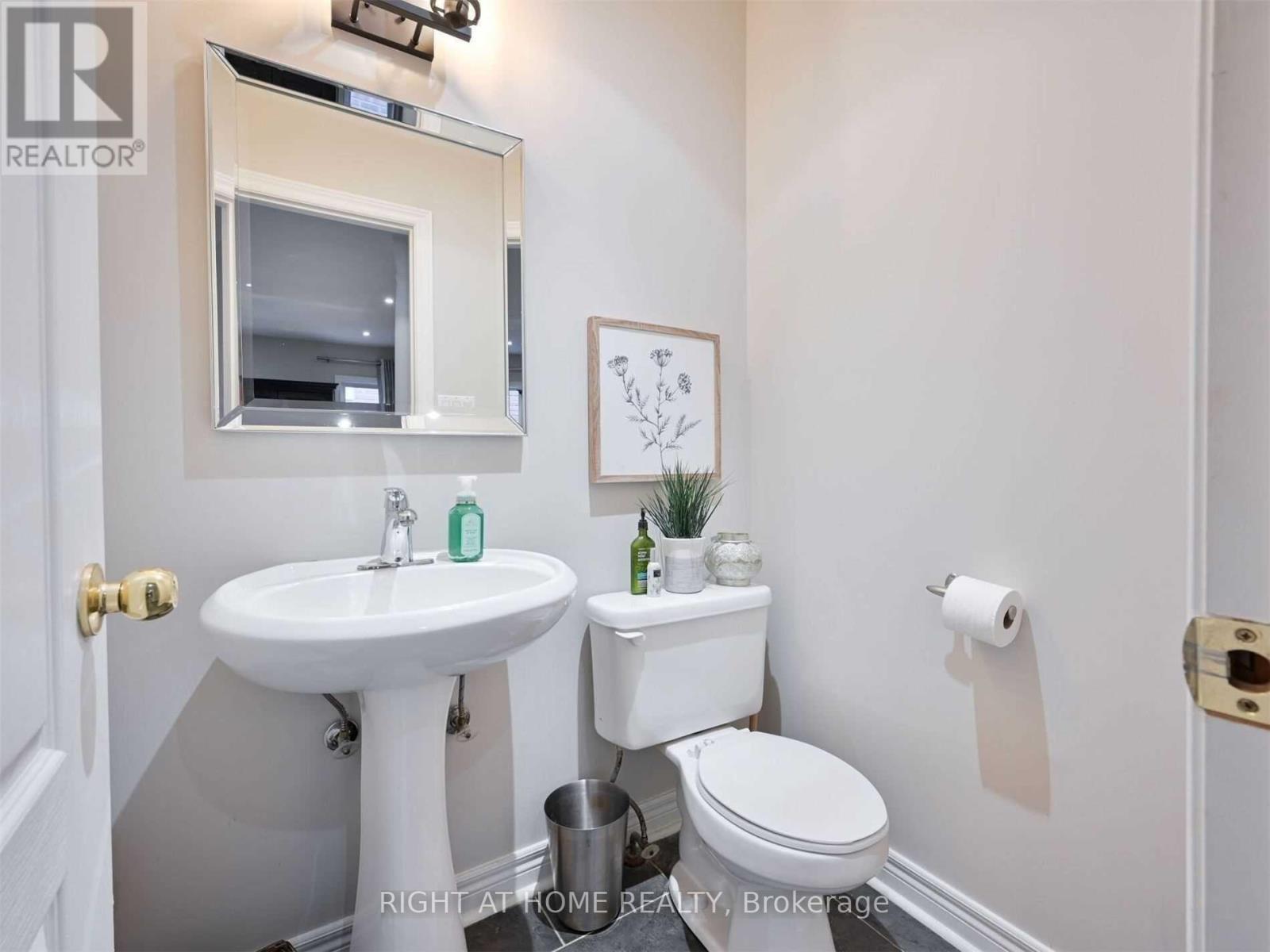 814 Brass Winds Place, Mississauga, Ontario  L5W 1T4 - Photo 16 - W12950684