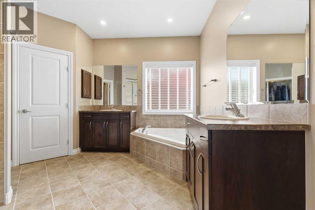 25 Heritage Lake Drive, Heritage Pointe, Alberta  T1S 4H6 - Photo 28 - A2289298