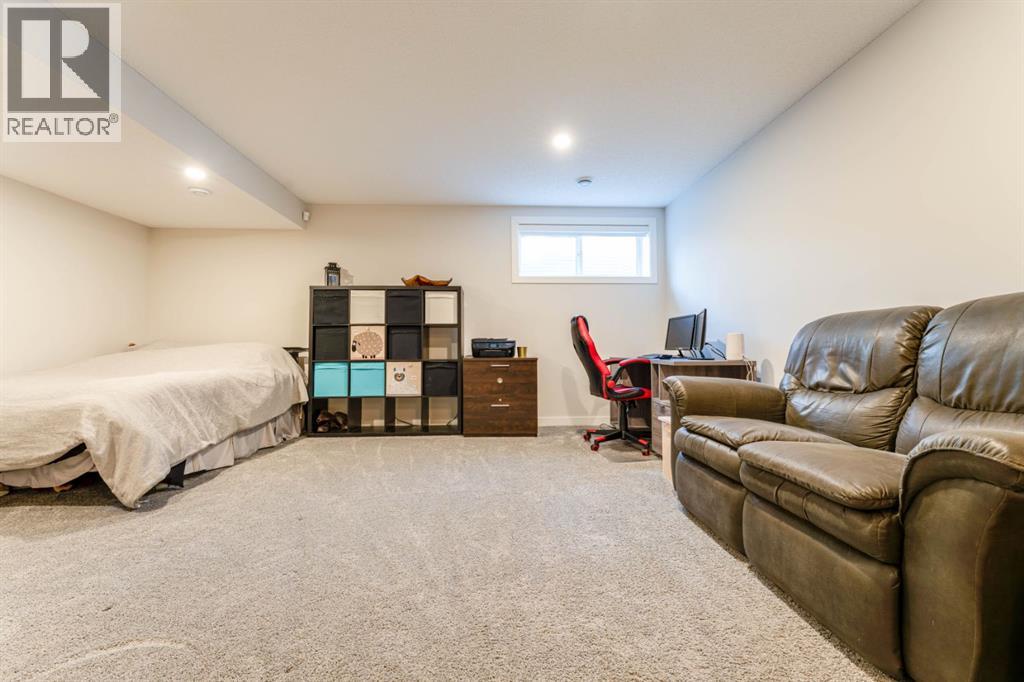 5 Sage Bluff Heights Nw, Calgary, Alberta  T3R 1W2 - Photo 24 - A2298650