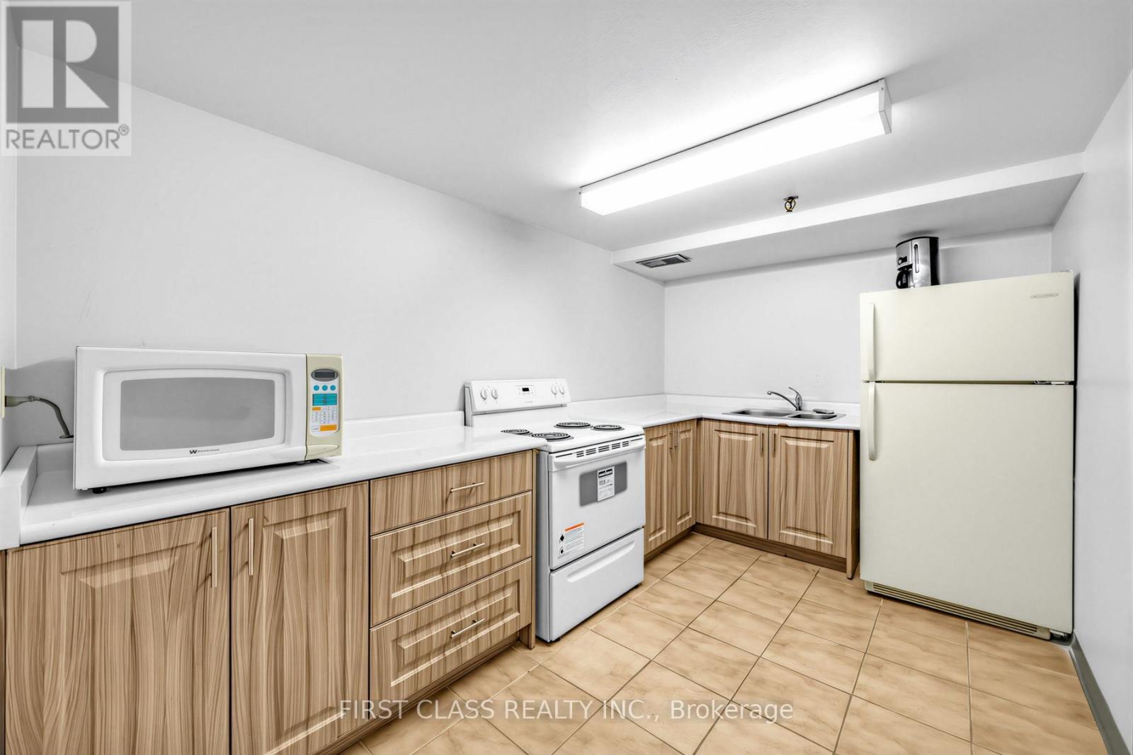 1007 - 362 The East Mall Road, Toronto, Ontario  M9B 6C4 - Photo 31 - W13016920