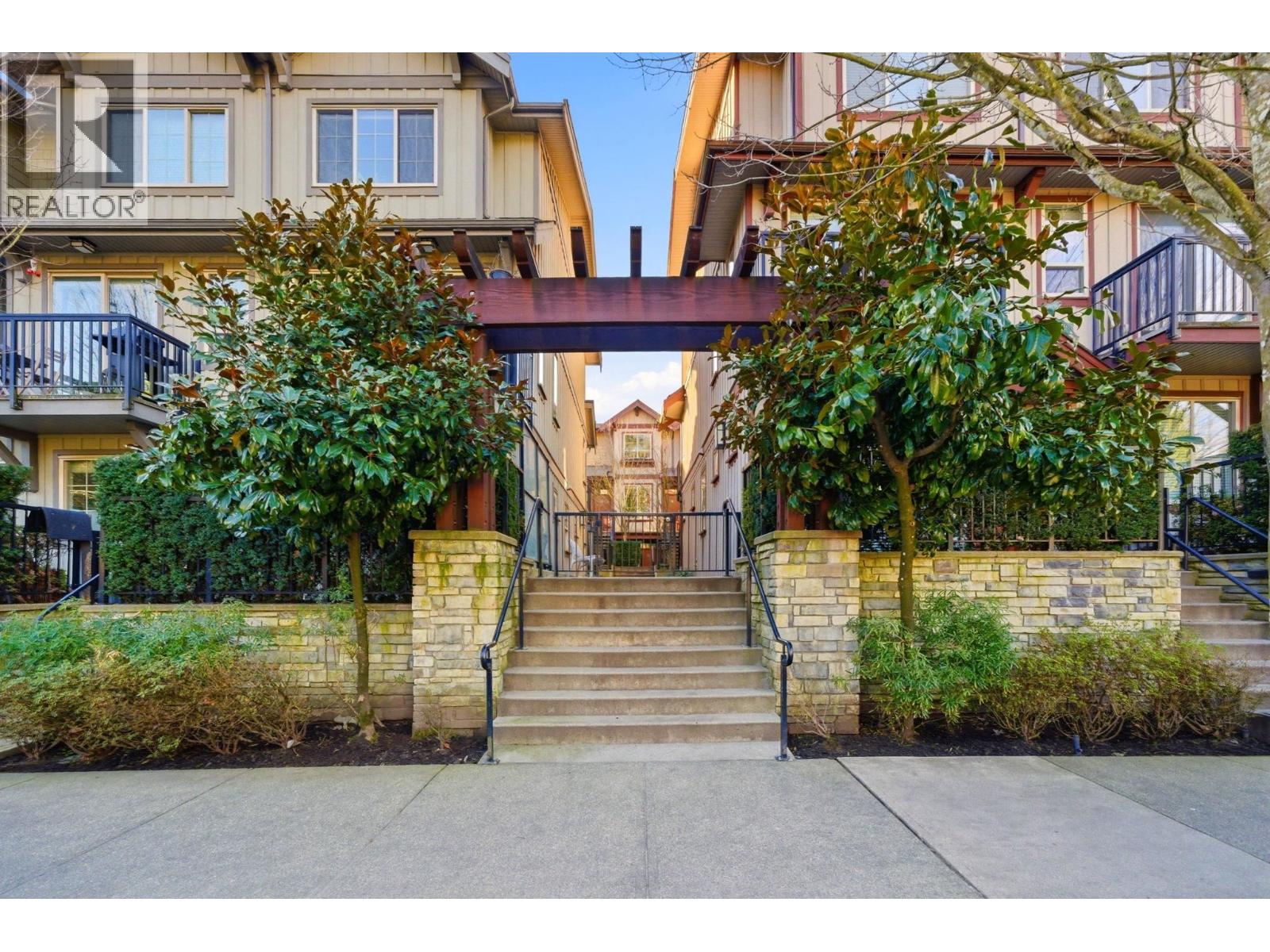 54 433 Seymour River Place, North Vancouver, British Columbia  V7B 0B8 - Photo 5 - R3096880