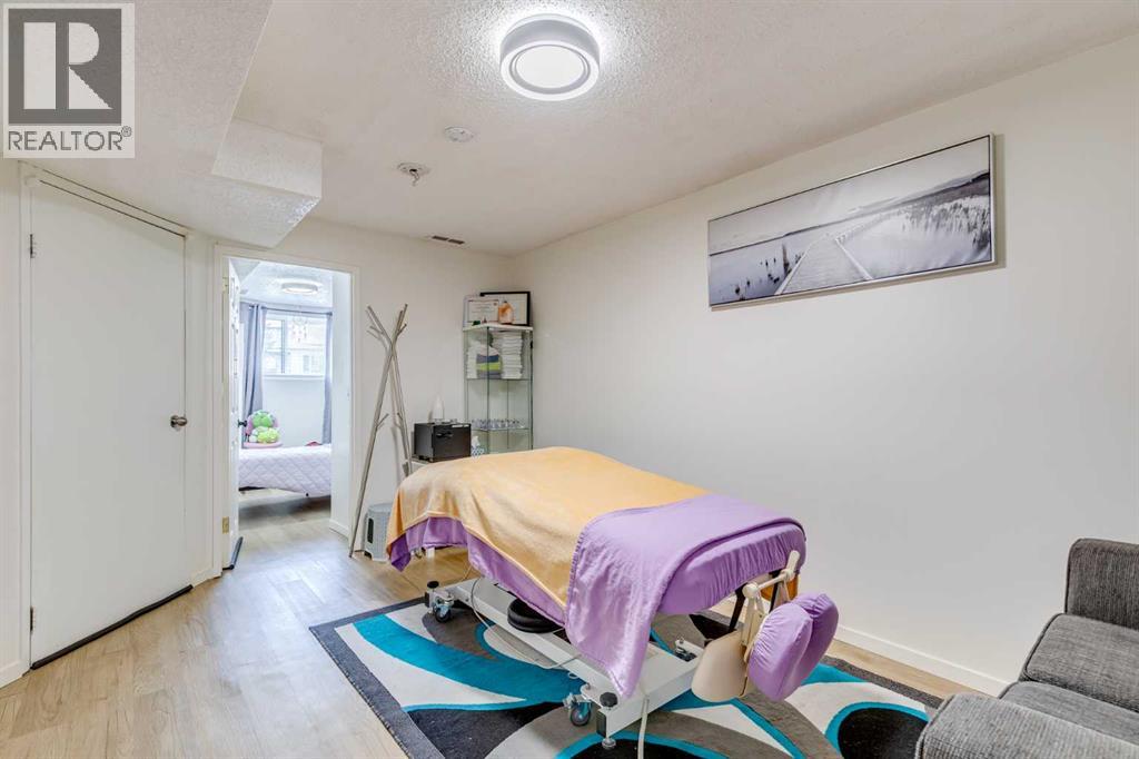 217 Aboyne Place NE, Calgary, Alberta  T2A 5Z2 - Photo 15 - A2291308