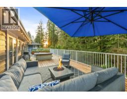 2569 HYANNIS POINT, North Vancouver, British Columbia