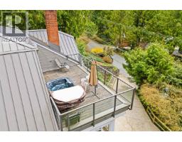 4622 COVE CLIFF ROAD, North Vancouver, British Columbia