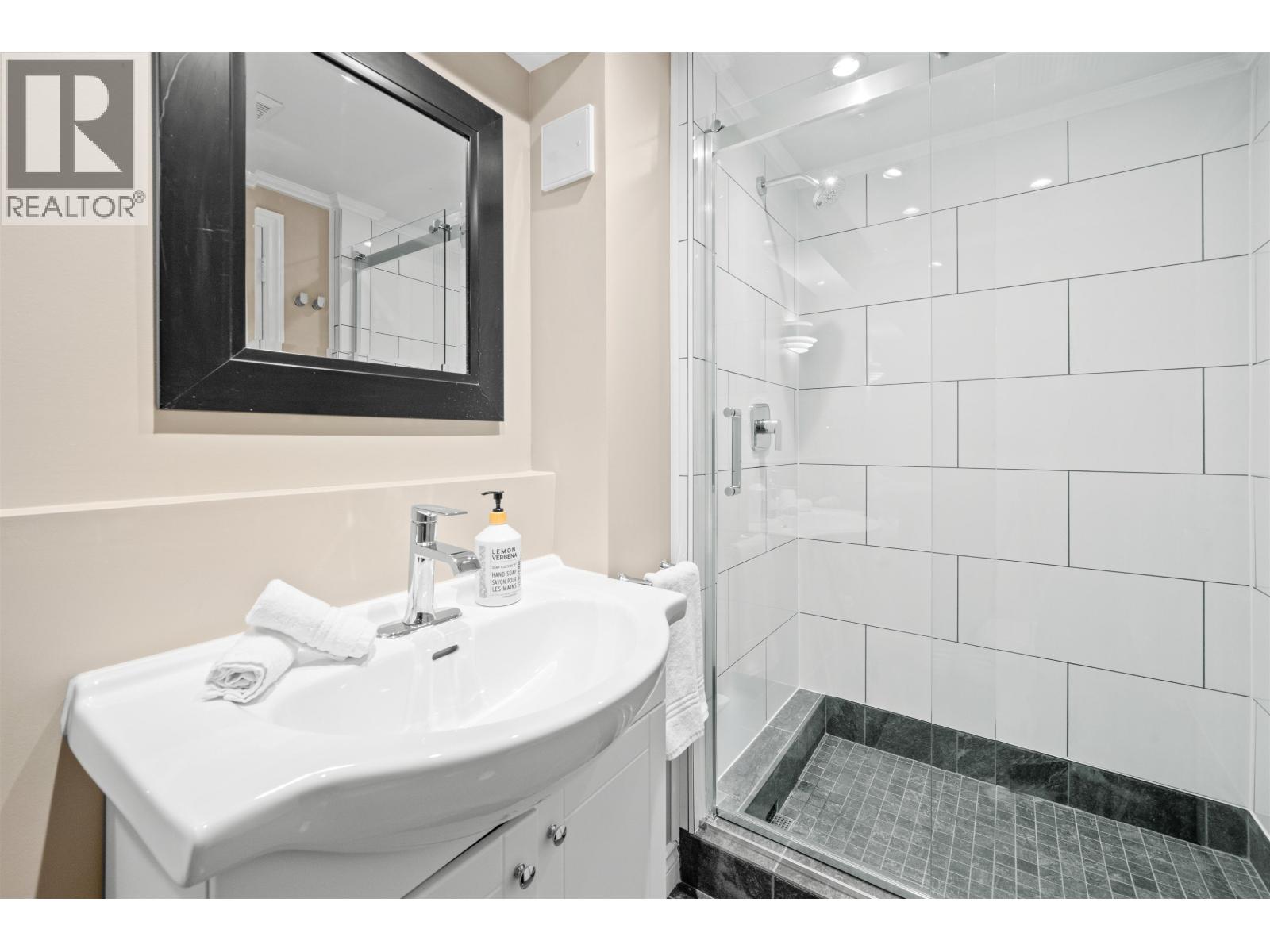 4622 Cove Cliff Road, North Vancouver, British Columbia  V7G 1H6 - Photo 31 - R3086585