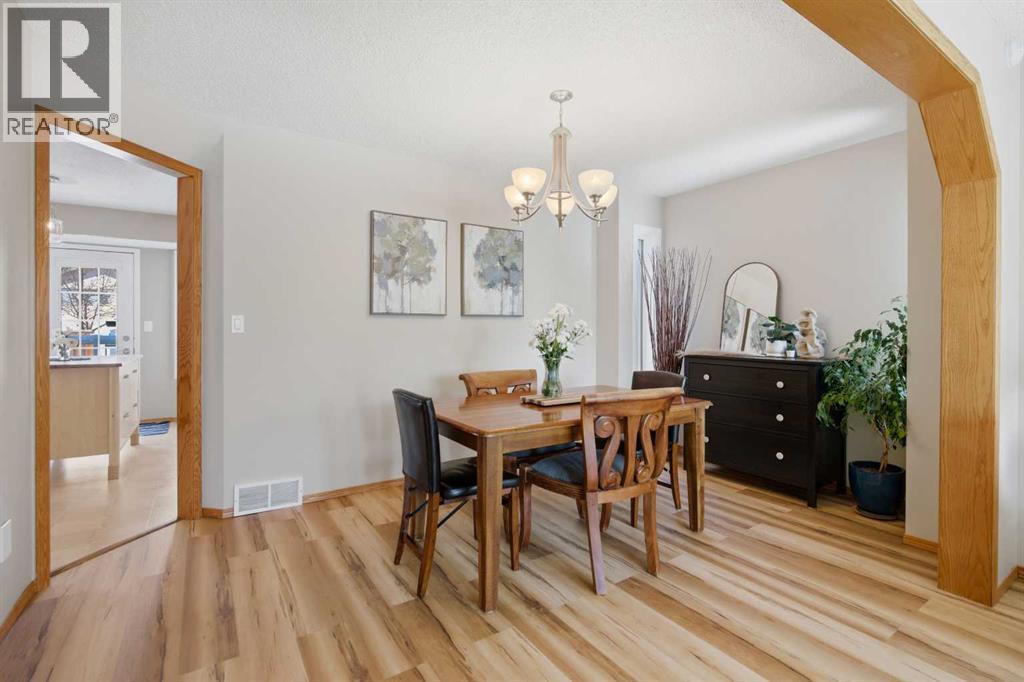 88 Sunmeadows Road Se, Calgary, Alberta  T2X 3H4 - Photo 6 - A2297837