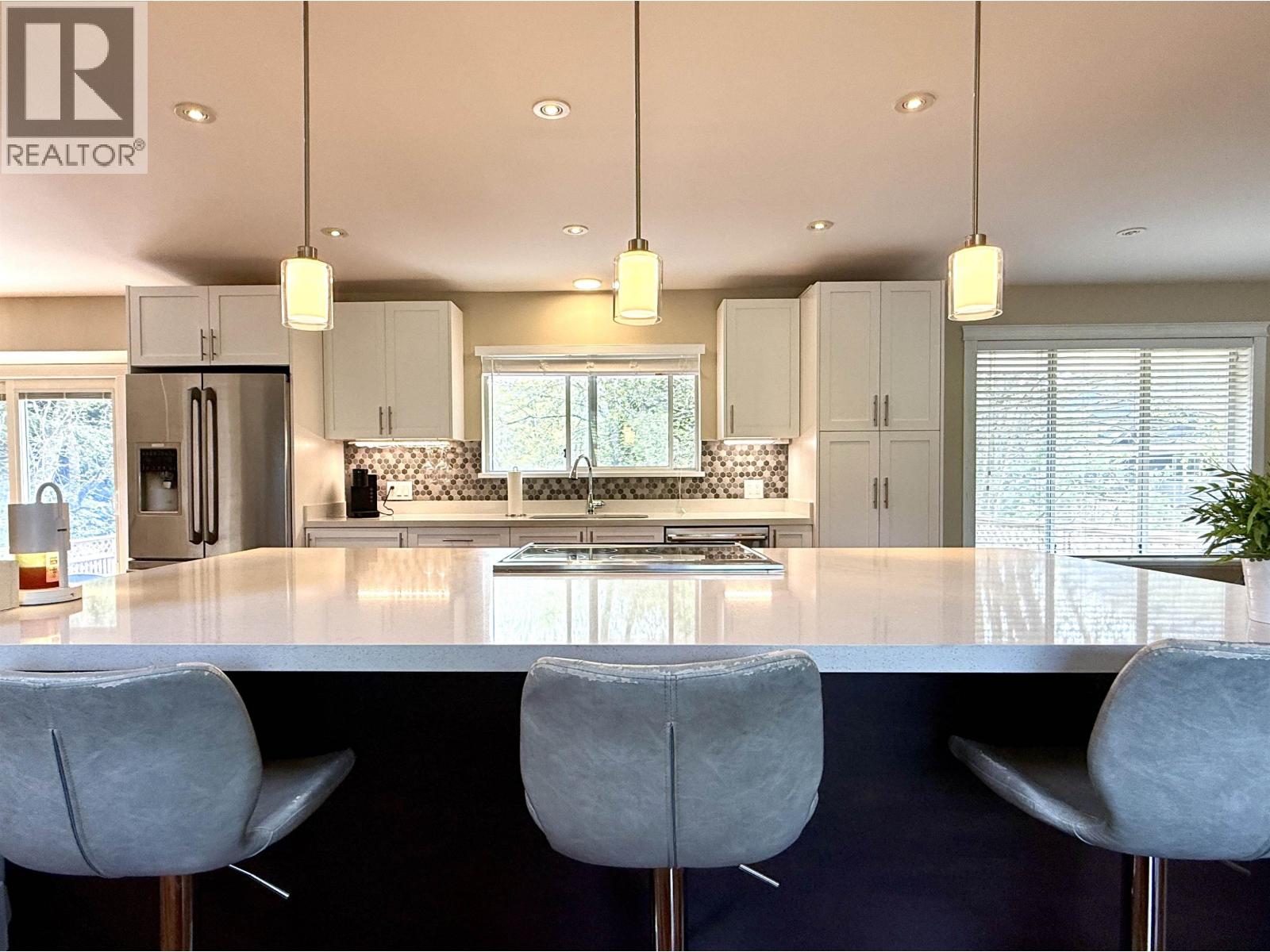 1510 Macdonald Place, Squamish, British Columbia  V0N 1H0 - Photo 4 - R3112992